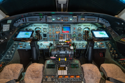 GIII Cockpit showing avionics