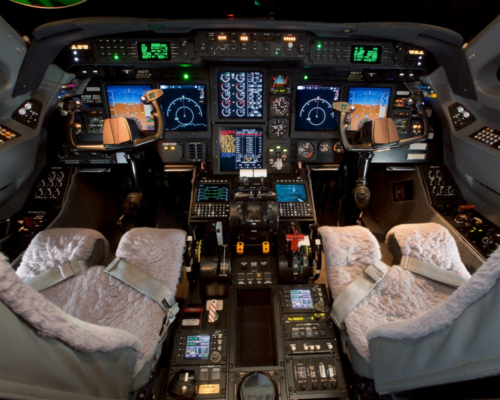 Gulfstream G300 Cockpit Showing Avionics and Tech