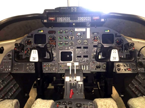 Learjet-31A-Cockpit